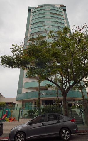 Apartamento para alugar com 87m², 2 quartos e 2 vagasFachada