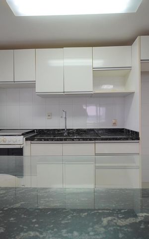 Apartamento para alugar com 87m², 2 quartos e 2 vagasCozinha