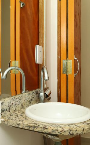 Casa de condomínio à venda com 65m², 2 quartos e 1 vagaBanheiro 3 - Lavabo