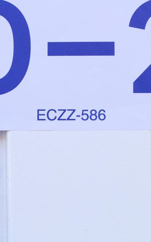 Casa de condomínio à venda com 65m², 2 quartos e 1 vagaPlaca GRANDE instalada no portão do condomínio dia 11.07.2026 - ECZZ-586
