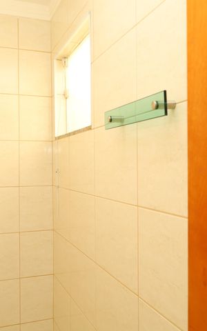 Casa de condomínio à venda com 65m², 2 quartos e 1 vagaBanheiro 1 - Suíte 1