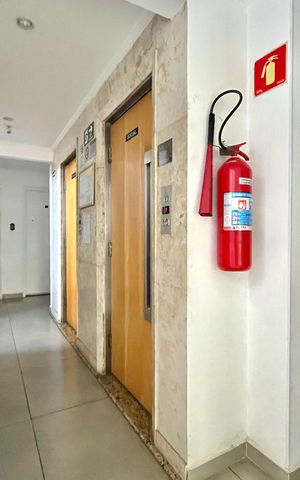 Apartamento à venda com 64m², 2 quartos e sem vaga Apartamento à venda com 64m², 2 quartos e sem vagaHall social