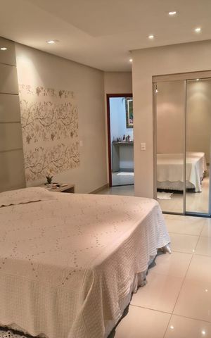 Casa à venda com 360m², 3 quartos e 5 vagas Casa à venda com 360m², 3 quartos e 5 vagasQuarto