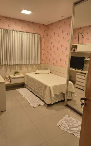 Casa à venda com 360m², 3 quartos e 5 vagas Casa à venda com 360m², 3 quartos e 5 vagasQuarto