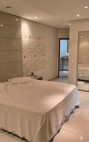 Casa à venda com 360m², 3 quartos e 5 vagas Casa à venda com 360m², 3 quartos e 5 vagasQuarto