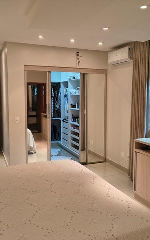 Casa à venda com 360m², 3 quartos e 5 vagas Casa à venda com 360m², 3 quartos e 5 vagasQuarto
