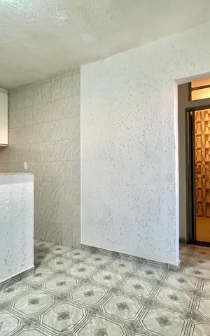 Casa para alugar com 78m², 2 quartos e sem vagaSala