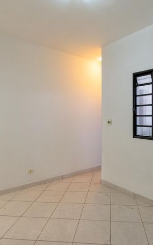 Casa à venda com 333m², 4 quartos e 2 vagas Casa à venda com 333m², 4 quartos e 2 vagasSala Casa1