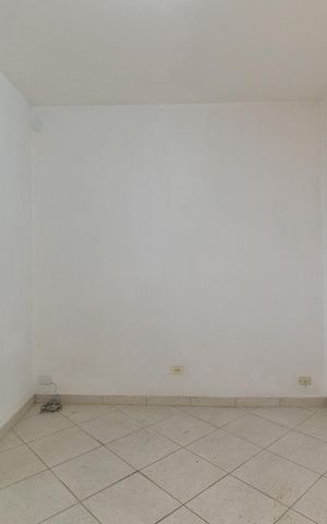 Casa à venda com 333m², 4 quartos e 2 vagas Casa à venda com 333m², 4 quartos e 2 vagasSala Casa1