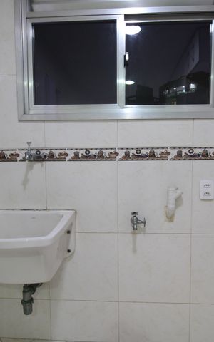 Apartamento para alugar com 70m², 2 quartos e 1 vagaÁrea de serviço