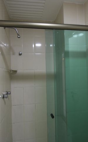 Apartamento para alugar com 70m², 2 quartos e 1 vagaBanheiro canadense, comunica quarto 2 e sala