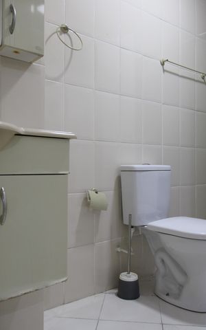 Apartamento para alugar com 70m², 2 quartos e 1 vagaBanheiro canadense, comunica quarto 2 e sala