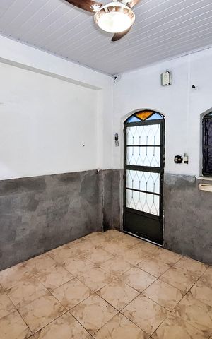 Casa à venda com 109m², 2 quartos e 1 vaga Casa à venda com 109m², 2 quartos e 1 vagaSala