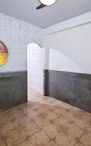Casa à venda com 109m², 2 quartos e 1 vaga Casa à venda com 109m², 2 quartos e 1 vagaSala