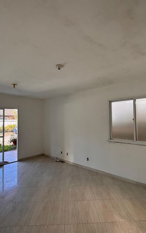 Casa de condomínio à venda com 120m², 3 quartos e 2 vagasSala