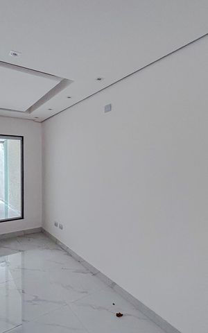 Casa à venda com 100m², 3 quartos e 2 vagasSala