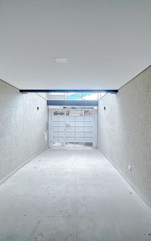 Casa à venda com 100m², 3 quartos e 2 vagasVista da Sala