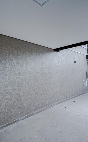 Casa à venda com 100m², 3 quartos e 2 vagasGaragem