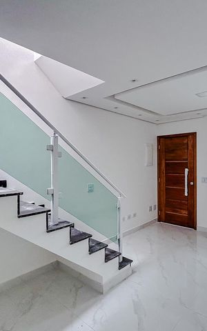 Casa à venda com 100m², 3 quartos e 2 vagasSala