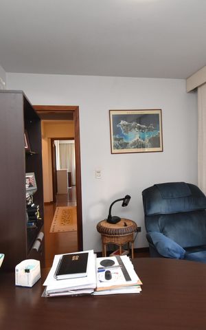Apartamento à venda com 271m², 3 quartos e 3 vagasEscritório