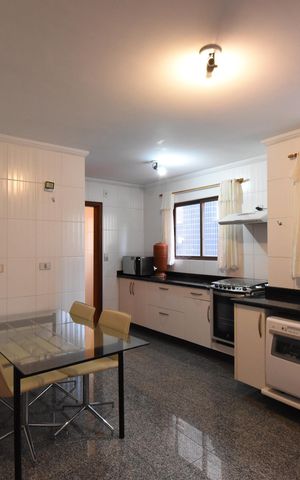 Apartamento à venda com 271m², 3 quartos e 3 vagasCozinha