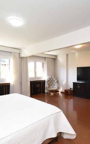 Apartamento à venda com 271m², 3 quartos e 3 vagasSuíte