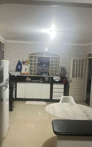 Casa de condomínio à venda com 300m², 4 quartos e 5 vagasCozinha