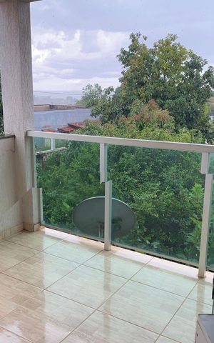 Casa de condomínio à venda com 300m², 4 quartos e 5 vagasVaranda