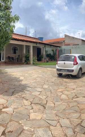Casa de condomínio à venda com 300m², 4 quartos e 5 vagasÁrea Externa