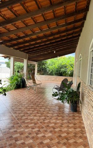 Casa de condomínio à venda com 300m², 4 quartos e 5 vagasVaranda