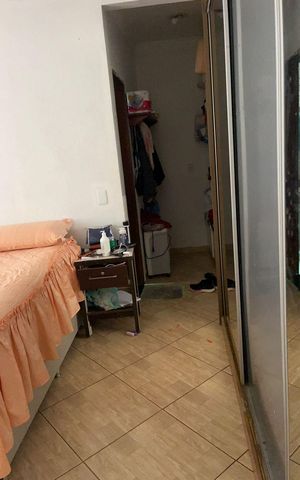 Casa de condomínio à venda com 300m², 4 quartos e 5 vagasQuarto