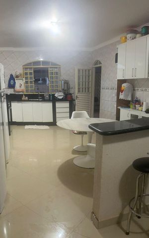 Casa de condomínio à venda com 300m², 4 quartos e 5 vagasCozinha