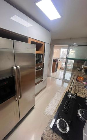 Apartamento para alugar com 148m², 3 quartos e 3 vagas Apartamento para alugar com 148m², 3 quartos e 3 vagasCozinha