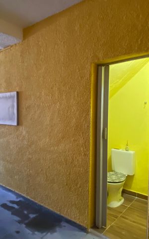 Casa à venda com 125m², 2 quartos e 2 vagas Casa à venda com 125m², 2 quartos e 2 vagasBanheiro 2