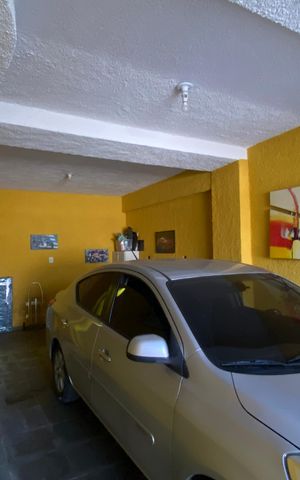 Casa à venda com 125m², 2 quartos e 2 vagas Casa à venda com 125m², 2 quartos e 2 vagasGaragem