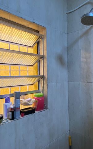 Casa à venda com 125m², 2 quartos e 2 vagas Casa à venda com 125m², 2 quartos e 2 vagasBanheiro 2