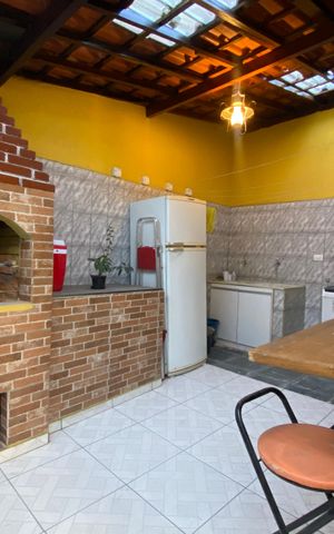 Casa à venda com 125m², 2 quartos e 2 vagas Casa à venda com 125m², 2 quartos e 2 vagasÁrea externa