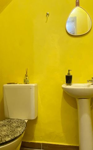 Casa à venda com 125m², 2 quartos e 2 vagas Casa à venda com 125m², 2 quartos e 2 vagasBanheiro 2