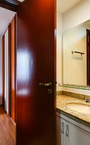 Apartamento para alugar com 152m², 4 quartos e 4 vagas