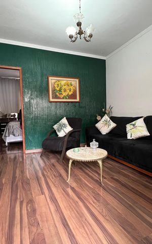 Casa para alugar com 70m², 2 quartos e sem vaga Casa para alugar com 70m², 2 quartos e sem vagaSala
