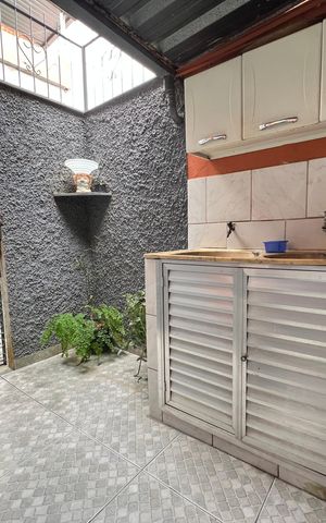 Casa para alugar com 70m², 2 quartos e sem vaga Casa para alugar com 70m², 2 quartos e sem vagaÁrea de Serviço