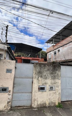 Casa para alugar com 70m², 2 quartos e sem vaga Casa para alugar com 70m², 2 quartos e sem vagaFachada