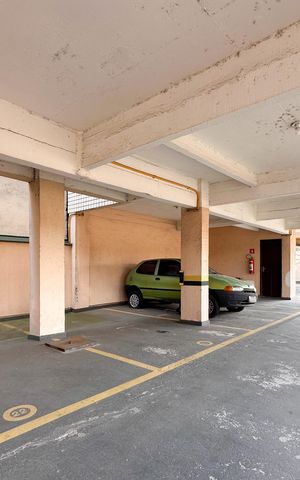 Apartamento para alugar com 67m², 2 quartos e 1 vaga Apartamento para alugar com 67m², 2 quartos e 1 vagaÁrea comum - Garagem