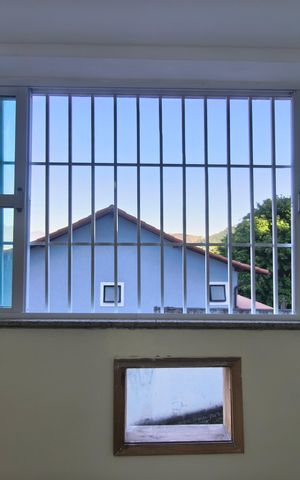 Casa de condomínio para alugar com 180m², 3 quartos e sem vaga