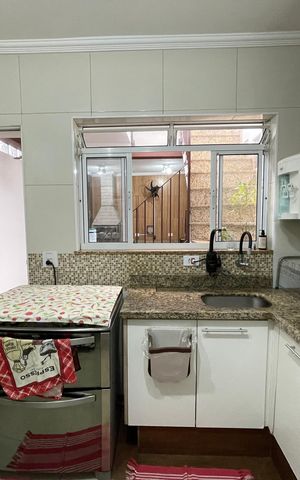 Casa à venda com 124m², 4 quartos e 1 vaga Casa à venda com 124m², 4 quartos e 1 vagaCozinha