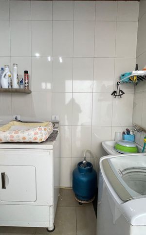 Casa à venda com 124m², 4 quartos e 1 vaga Casa à venda com 124m², 4 quartos e 1 vagaÁrea de Serviço