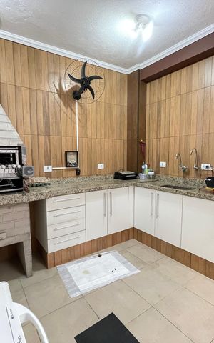 Casa à venda com 124m², 4 quartos e 1 vaga Casa à venda com 124m², 4 quartos e 1 vagaQuintal/Churrasqueira