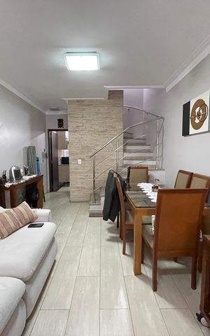 Casa à venda com 124m², 4 quartos e 1 vaga Casa à venda com 124m², 4 quartos e 1 vagaSala