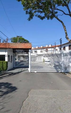 Casa à venda com 124m², 4 quartos e 1 vaga Casa à venda com 124m², 4 quartos e 1 vagaFachada