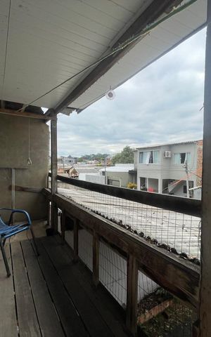 Casa à venda com 185m², 3 quartos e 4 vagas Casa à venda com 185m², 3 quartos e 4 vagasVaranda